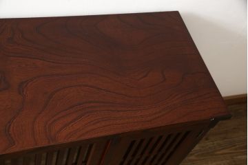 中古　美品　岩谷堂箪笥　和の趣あふれる佇まいが魅力的なサイドボード(収納棚、戸棚、リビングボード)(R-058795)