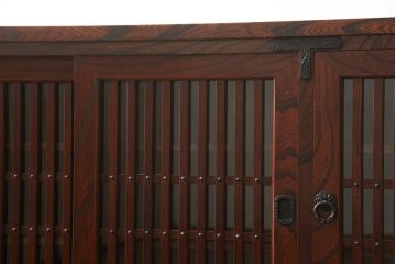 中古　美品　岩谷堂箪笥　和の趣あふれる佇まいが魅力的なサイドボード(収納棚、戸棚、リビングボード)(R-058795)