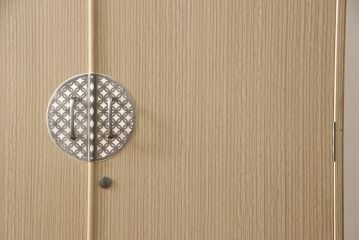 中古　国産　職人手造り　上質な和の空間づくりにおすすめな桐箪笥(並厚、四方丸、桐たんす、和タンス、着物箪笥、衣装箪笥、整理タンス)(R-058800)