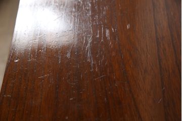 高級品!　中古　美品　国産職人手造り　前面欅(ケヤキ)・総桐　漆塗り　引き出し38杯　すっきりとした佇まいが美しい薬箪笥(定価推定70万円)(小引き出し、ドロワー、チェスト、収納タンス)(R-058803)