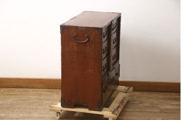 和製アンティーク　前面欅材(ケヤキ材)　漆塗り　歴史を感じさせる佇まいが魅力的な庄内小箪笥(和タンス、小物収納、引き出し、整理箪笥、時代箪笥)(R-058809)