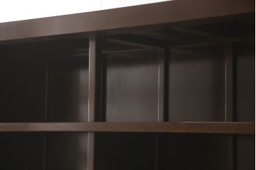 中古　鉄刀木(タガヤサン)　和モダンな雰囲気を醸し出す二段重ね水屋箪笥(定価約120万円)(キャビネット、食器棚、戸棚、収納棚)(R-058823)