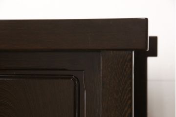 中古　鉄刀木(タガヤサン)　和モダンな雰囲気を醸し出す水屋箪笥サイドボード(キャビネット、食器棚、戸棚、収納棚)(R-058824)