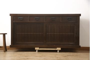 中古　鉄刀木(タガヤサン)　和モダンな雰囲気を醸し出す水屋箪笥サイドボード(キャビネット、食器棚、戸棚、収納棚)(R-058825)