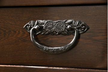 中古　鉄刀木(タガヤサン)　和モダンな雰囲気を醸し出す水屋箪笥サイドボード(キャビネット、食器棚、戸棚、収納棚)(R-058825)