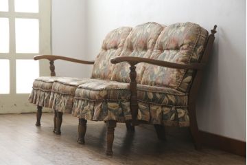 中古　美品　飛騨産業　キツツキ　穂高シリーズ　絵画のようなファブリックが素敵な3人掛けソファ(三人掛け、3P、アームソファ)(R-058830)