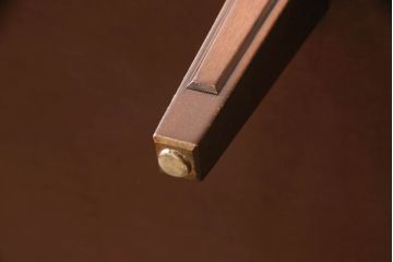 中古　美品　神戸洋家具　メープル不二屋　優雅な佇まいが魅力的な3人掛けソファ(ラウンジソファ、三人掛け、3P)(R-058831)