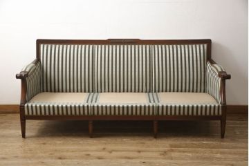 中古　美品　神戸洋家具　メープル不二屋　優雅な佇まいが魅力的な3人掛けソファ(ラウンジソファ、三人掛け、3P)(R-058831)