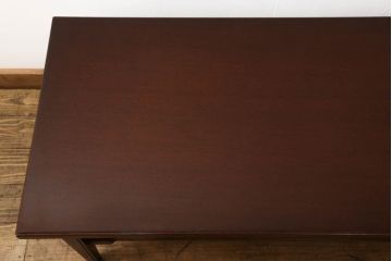 中古　美品　神戸洋家具　メープル不二屋　ガラス天板付き　シックで落ち着いた雰囲気ただようセンターテーブル(ローテーブル)(R-058832)