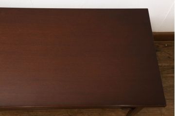 中古　美品　神戸洋家具　メープル不二屋　ガラス天板付き　シックで落ち着いた雰囲気ただようセンターテーブル(ローテーブル)(R-058832)