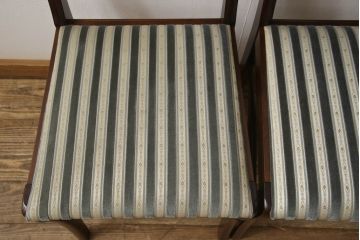 中古　神戸洋家具　メープル不二屋　ストライプ柄が上品な雰囲気を醸し出すダイニングチェア2脚セット(イス、椅子)(R-058840)