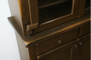 中古　美品　KASHIWA(柏木工)　オーク材　WILDERNESS(ウィルダネス)　カントリーな雰囲気ただよう食器棚(定価約54万円)(戸棚、収納棚、キャビネット)(R-058842)