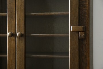 中古　美品　KASHIWA(柏木工)　オーク材　WILDERNESS(ウィルダネス)　カントリーな雰囲気ただよう食器棚(定価約54万円)(戸棚、収納棚、キャビネット)(R-058842)