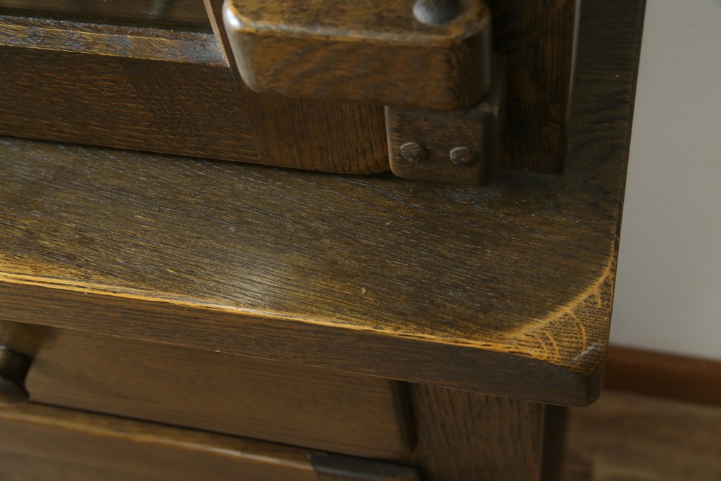 中古　美品　KASHIWA(柏木工)　オーク材　WILDERNESS(ウィルダネス)　カントリーな雰囲気ただよう食器棚(定価約54万円)(戸棚、収納棚、キャビネット)(R-058842)