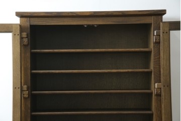 中古　美品　KASHIWA(柏木工)　オーク材　WILDERNESS(ウィルダネス)　カントリーな雰囲気ただよう食器棚(定価約54万円)(戸棚、収納棚、キャビネット)(R-058842)