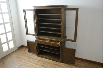 中古　美品　KASHIWA(柏木工)　オーク材　WILDERNESS(ウィルダネス)　カントリーな雰囲気ただよう食器棚(定価約54万円)(戸棚、収納棚、キャビネット)(R-058842)