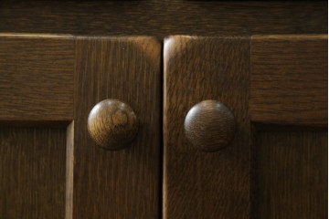 中古　美品　KASHIWA(柏木工)　オーク材　WILDERNESS(ウィルダネス)　カントリーな雰囲気ただよう食器棚(定価約54万円)(戸棚、収納棚、キャビネット)(R-058842)