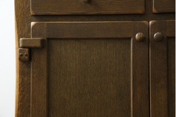 中古　美品　KASHIWA(柏木工)　オーク材　WILDERNESS(ウィルダネス)　カントリーな雰囲気ただよう食器棚(定価約54万円)(戸棚、収納棚、キャビネット)(R-058842)