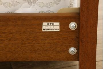 中古　美品　DREXEL HERITAGE(ドレクセルヘリテイジ)　Triune(トライユン)　シモンズマットレス　落ち着いた雰囲気づくりを叶えるベッド(セミダブル)(R-058843)