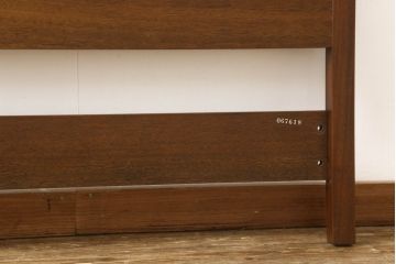 中古　美品　DREXEL HERITAGE(ドレクセルヘリテイジ)　Triune(トライユン)　シモンズマットレス　落ち着いた雰囲気づくりを叶えるベッド(セミダブル)(R-058846)