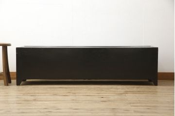 中古　美品　高級品　韓国民芸家具　圧巻!　繊細な螺鈿(ラデン)細工が美しく描かれたローボード(テレビ台、収納棚、戸棚、リビングボード)(R-058851)