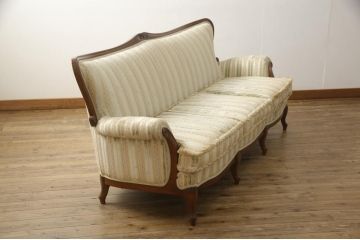 中古　maruni(マルニ木工)　マキシマムシリーズ　アンドリュークラシカル　#6411　上品な佇まいが魅力的な3人掛けソファ(定価約44万円)(アームソファ、三人掛けソファ、3P)(R-058858)