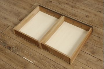 和製ビンテージ　神戸洋家具　永田良介商店　天板上の装飾が特徴的なデスク(ワークデスク、在宅用、在宅ワーク、ヴィンテージ)(R-058860)