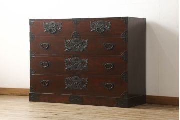 中古　美品　仙台箪笥　漆塗りの品のある佇まいが美しい衣装箪笥(定価約39万円)(引き出し、チェスト、和たんす)(R-058864)(仙台民芸箪笥 欅産業)