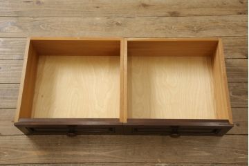 中古　美品　松本民芸家具　クラシカルな雰囲気とモダンなデザインが魅力のリード型サイドボード(サイドキャビネット、収納棚、戸棚)(定価約59万円)(R-058867)