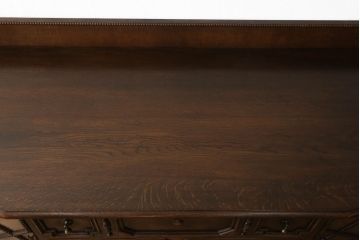 アンティーク家具　オーク材　凝った作りの上手物!　クラシカルなサイドボード(収納棚、キャビネット、戸棚)(R-058868)