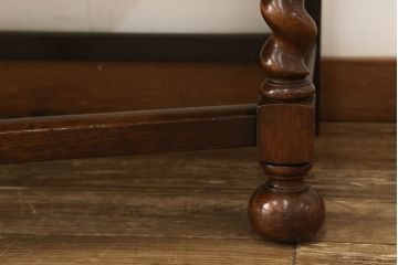 アンティーク家具　オーク材　凝った作りの上手物!　クラシカルなサイドボード(収納棚、キャビネット、戸棚)(R-058868)