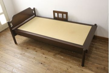 中古　美品　松本民芸家具　特注!ベッドガード付き!!　637型ベッド(タタミ)S　和モダンな空間づくりに活躍するベッド(シングル、畳)(定価約43万円)(R-058869)