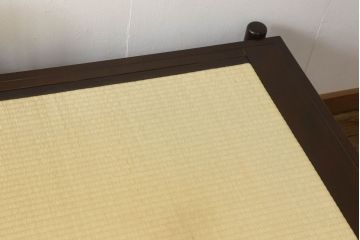 中古　美品　松本民芸家具　特注!ベッドガード付き!!　637型ベッド(タタミ)S　和モダンな空間づくりに活躍するベッド(シングル、畳)(定価約43万円)(R-058869)