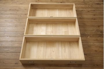 中古　秀鳳刻　上質な和の趣を演出する加茂桐箪笥(胴厚、四方丸、桐たんす、和タンス、収納箪笥、着物箪笥)(R-058881)