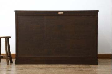 中古　美品　松本民芸家具　特注サイズ　大小の引き出しが8杯も付いて収納力抜群のサイドチェスト(サイドボード、衣装箪笥、整理タンス)(R-058897)