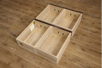 中古　美品　岩谷堂箪笥　どっしりとした重厚感ある佇まいが魅力的なテレビ台(ローボード、収納棚、戸棚、引き出し)(R-058899)