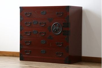 中古　美品　国産民芸家具　欅(ケヤキ)材　青木産業　趣のある和の空間を演出する衣装箪笥(引き出し、和タンス、収納箪笥)(R-058900)