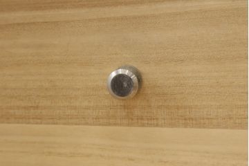 中古　美品　国産民芸家具　欅(ケヤキ)材　青木産業　趣のある和の空間を演出する衣装箪笥(引き出し、和タンス、収納箪笥)(R-058900)