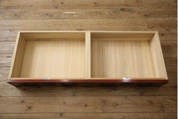 中古　美品　国産民芸家具　欅(ケヤキ)材　青木産業　趣のある和の空間を演出する衣装箪笥(引き出し、和タンス、収納箪笥)(R-058900)