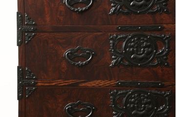 中古　美品　五城目箪笥　上質な和の空間づくりに取り入れたい衣装タンス(検索:岩谷堂箪笥)(引き出し、チェスト、和たんす、収納箪笥)(R-058901)
