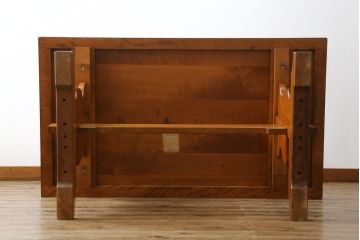 中古　美品　横浜ダニエル(daniel)　A-314　木の温もりを感じるベンチテーブル(定価約60万円)(ダイニングテーブル、机、4〜6人用)(R-058902)