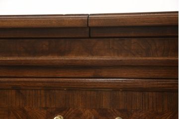 中古　美品　DREXEL HERITAGE(ドレクセルヘリテイジ)　拡張式の天板が付いたサーバー(サイドボード、カウンター、収納棚、キャビネット)(R-058906)