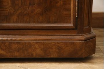 中古　美品　DREXEL HERITAGE(ドレクセルヘリテイジ)　拡張式の天板が付いたサーバー(サイドボード、カウンター、収納棚、キャビネット)(R-058906)