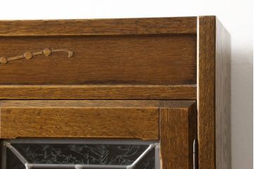 中古　美品　三越伊勢丹　プロパティデザイン　カントリーハウス　Brugge(ブルージュ)　品のある佇まいが美しいステンドグラスキャビネット(食器棚、戸棚、収納棚)(R-058907)