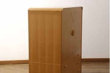 中古　美品　最高級品　松創(マツソウ)　ケヤキ柾目　シンプルながら上品な佇まいが魅力的な和タンス(定価約150万円)(着物箪笥、衣装たんす、引き出し、整理タンス)(R-058908)