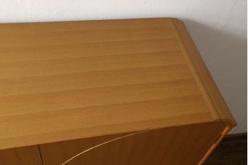 中古　美品　最高級品　松創(マツソウ)　ケヤキ柾目　シンプルながら上品な佇まいが魅力的な和タンス(定価約150万円)(着物箪笥、衣装たんす、引き出し、整理タンス)(R-058908)