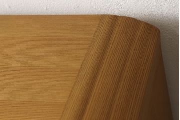 中古　美品　最高級品　松創(マツソウ)　ケヤキ柾目　シンプルながら上品な佇まいが魅力的な和タンス(定価約150万円)(着物箪笥、衣装たんす、引き出し、整理タンス)(R-058908)
