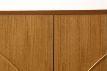 中古　美品　最高級品　松創(マツソウ)　ケヤキ柾目　シンプルながら上品な佇まいが魅力的な和タンス(定価約150万円)(着物箪笥、衣装たんす、引き出し、整理タンス)(R-058908)