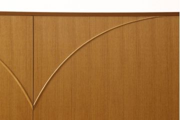 中古　美品　最高級品　松創(マツソウ)　ケヤキ柾目　シンプルながら上品な佇まいが魅力的な和タンス(定価約150万円)(着物箪笥、衣装たんす、引き出し、整理タンス)(R-058908)