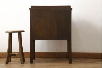 中古　DREXEL HERITAGE(ドレクセルヘリテイジ)　クラシカルな雰囲気が魅力!落ち着きのある空間を演出するサイドキャビネット(サイドテーブル、コンソールテーブル、ナイトテーブル、電話台)(R-058911)